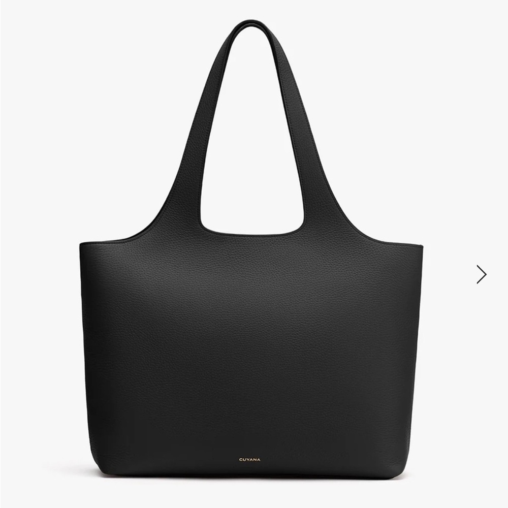 Cuyana Forest Green System Tote (with zipper) Pebbled Leather - Picture 6 of 7